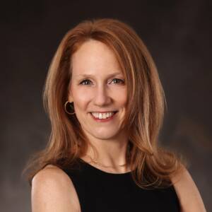 Trinnie Houghton Headshot